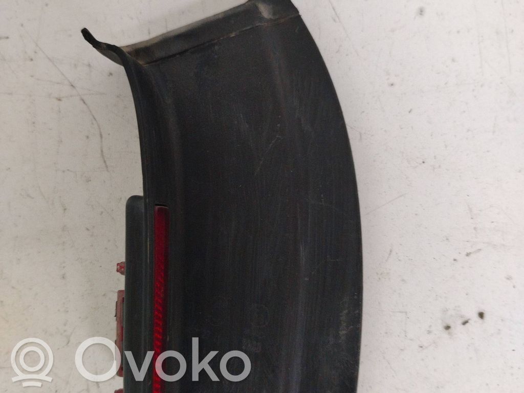 Volkswagen PASSAT B6 Odblask lampy tylnej 