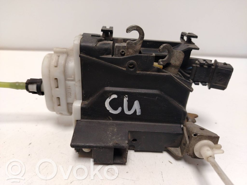 Audi A6 S6 C4 4A Etuoven lukko 