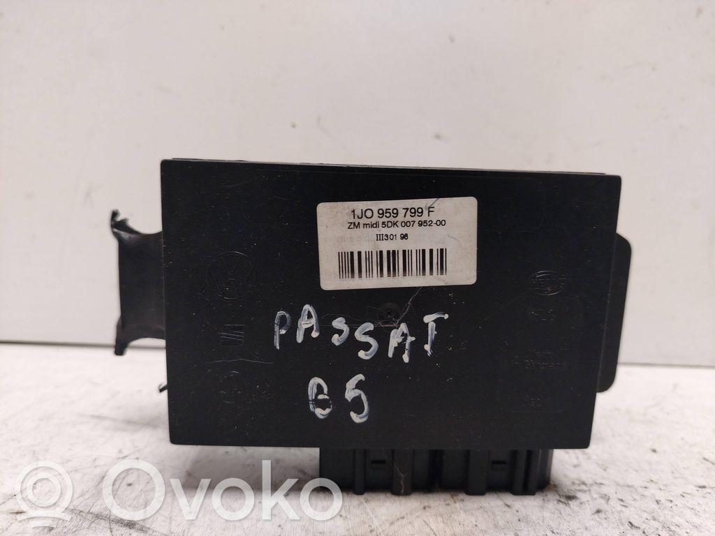 Volkswagen PASSAT B5 Moduł / Sterownik komfortu 