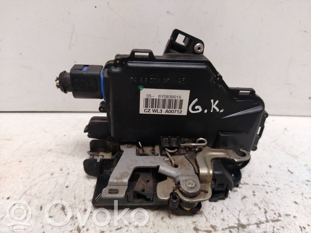 Skoda Fabia Mk1 (6Y) Zamek drzwi tylnych 