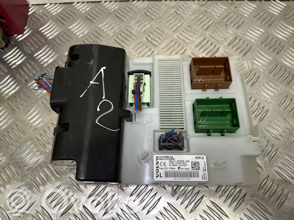Volvo V60 Fuse module 