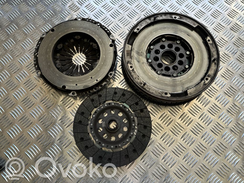 Volvo V60 Sankabos komplektas 