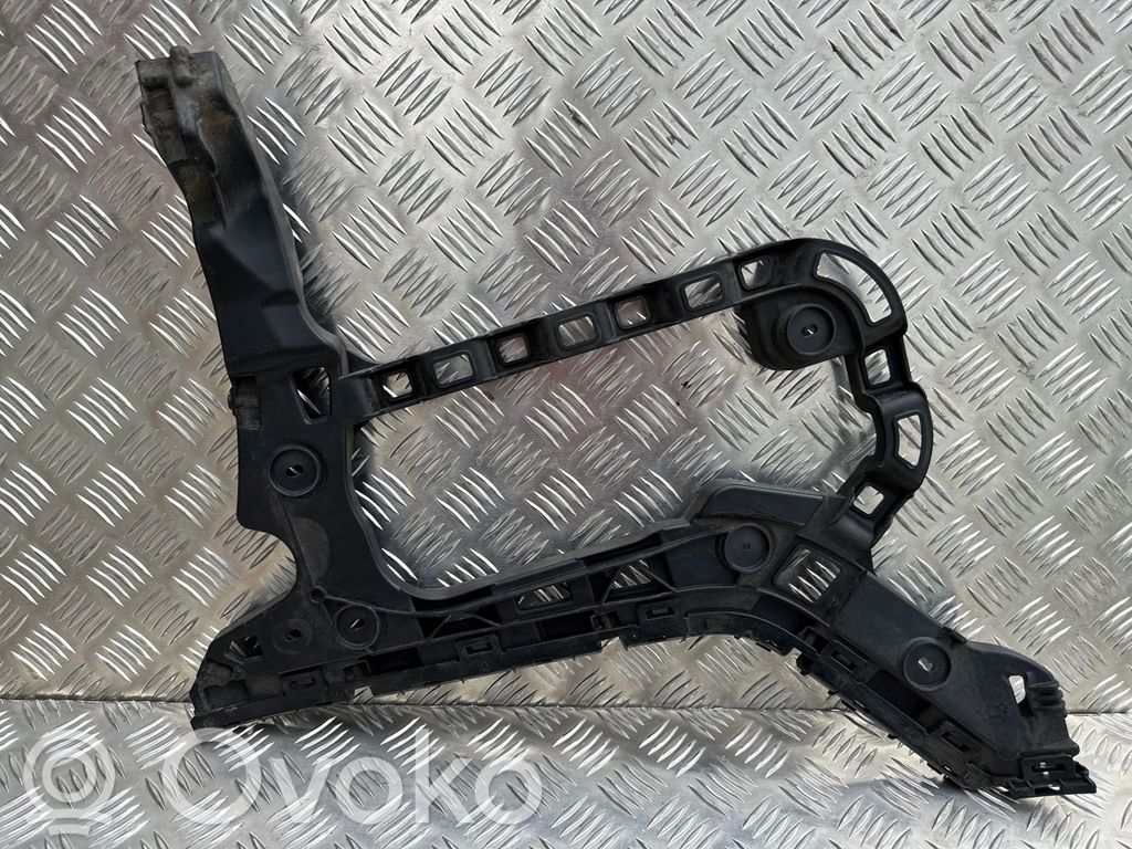 Volkswagen PASSAT B8 Uchwyt / Mocowanie zderzaka tylnego 