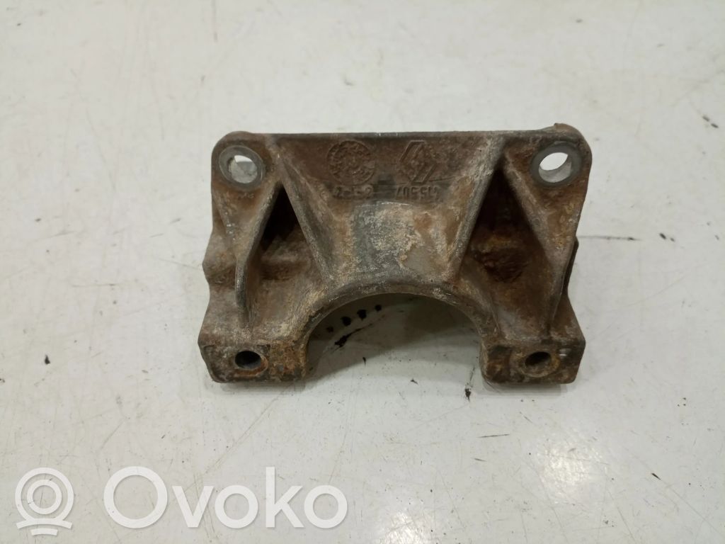 Renault Megane I Engine mount bracket 
