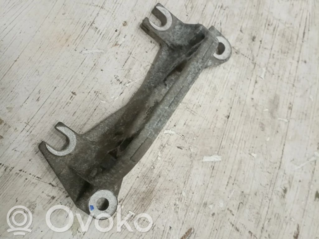 Moottorin kiinnikekorvake   8200277212