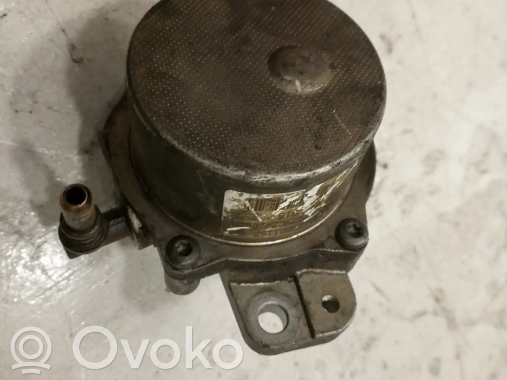 Vacuum pump   73501167