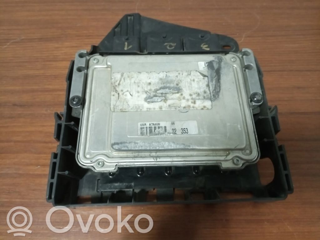 Engine control unit/module   9656775680,COMSUPORTE