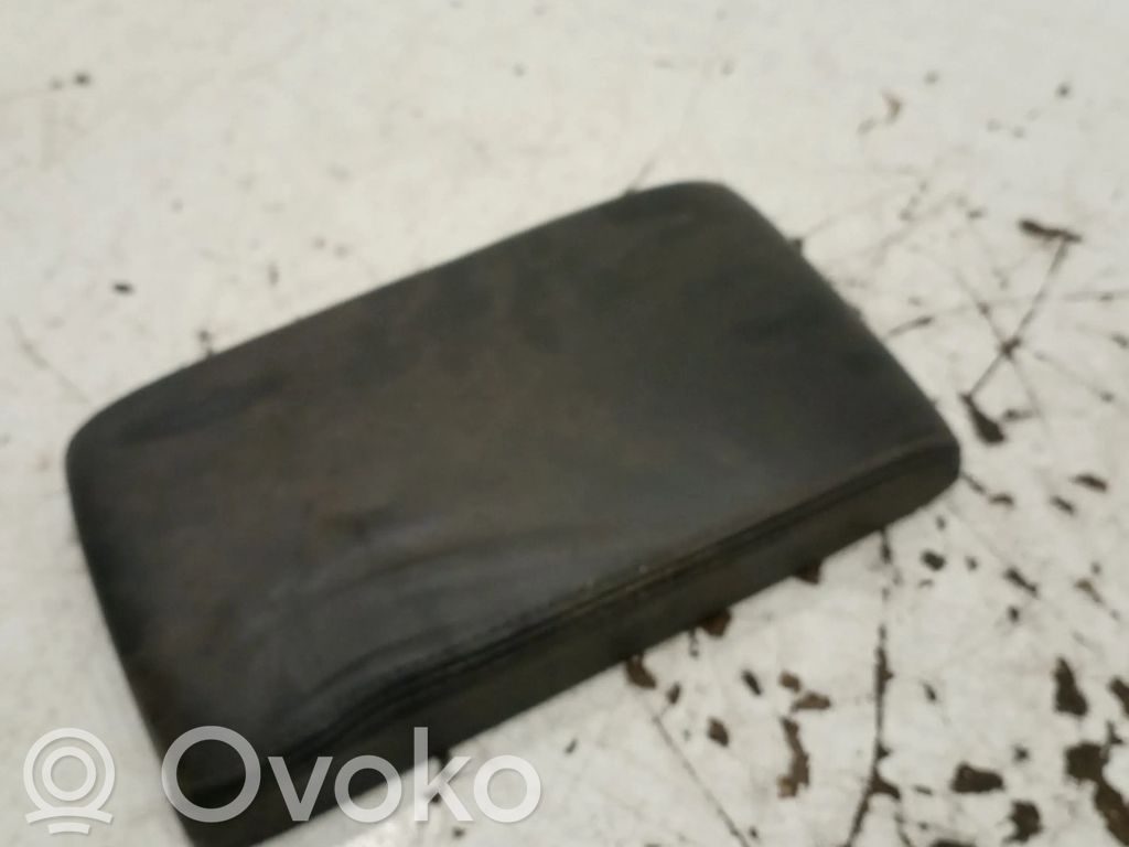 Espacio portaobjetos/reposabrazos   3B0864245