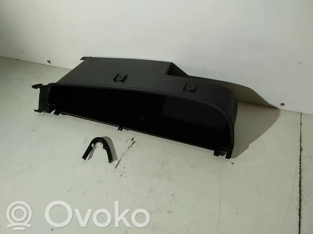 Espacio portaobjetos/reposabrazos   7M0868854