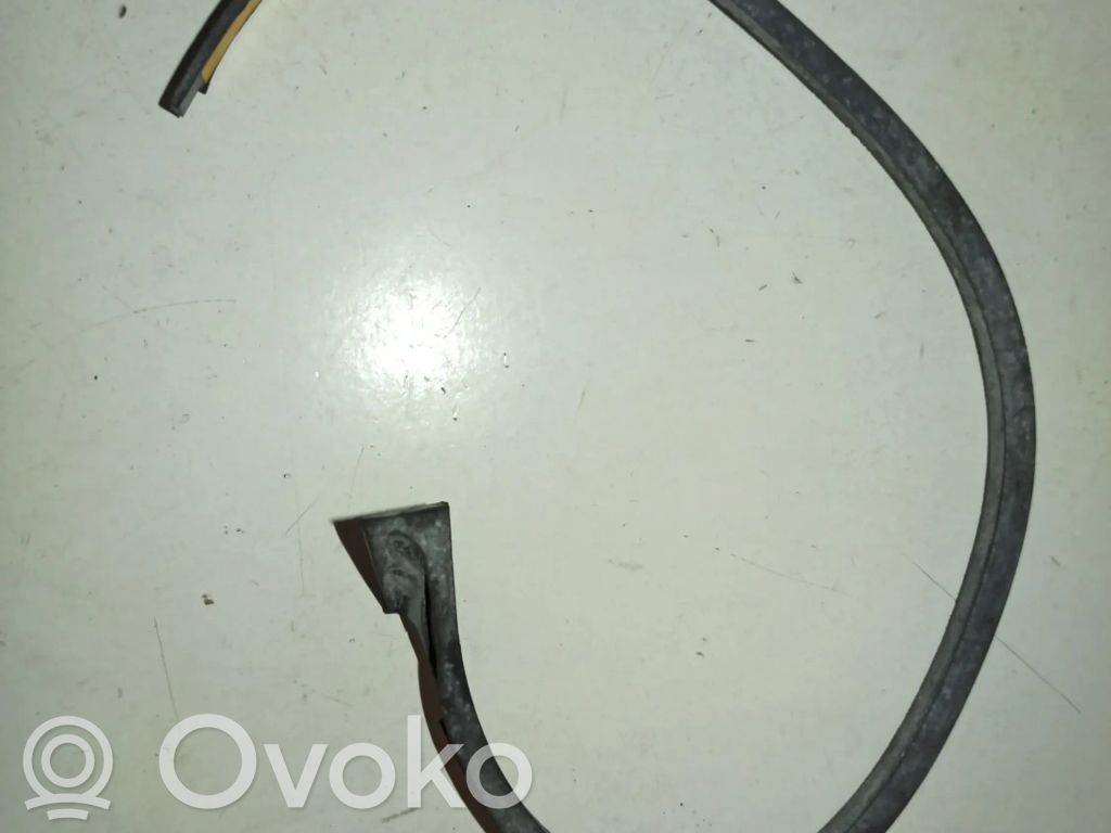 Windschutzscheibe Frontscheibe   895845122F,BORRACHA,NOVO