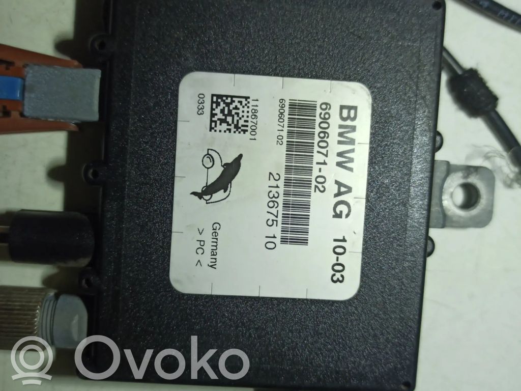 Radio/CD/DVD/GPS head unit   690607102,PA3349