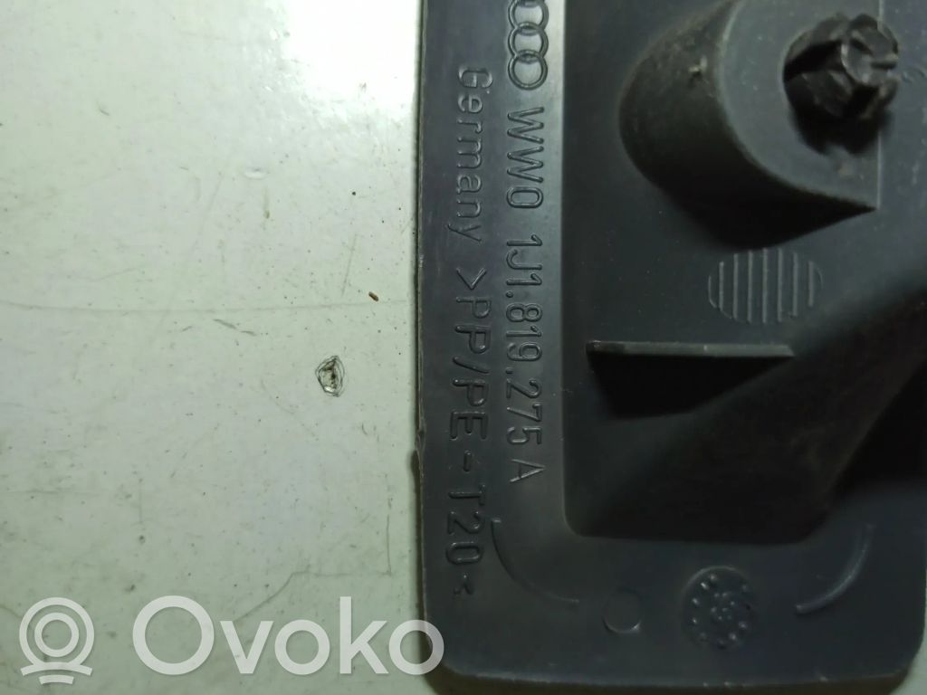 Audi A3 S3 8L Etusäleikkö 