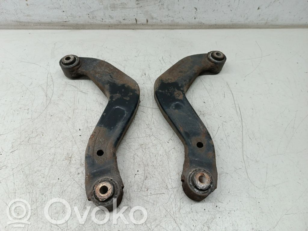 Front control arm   8E0505323,8E0505324,TRASEIROS