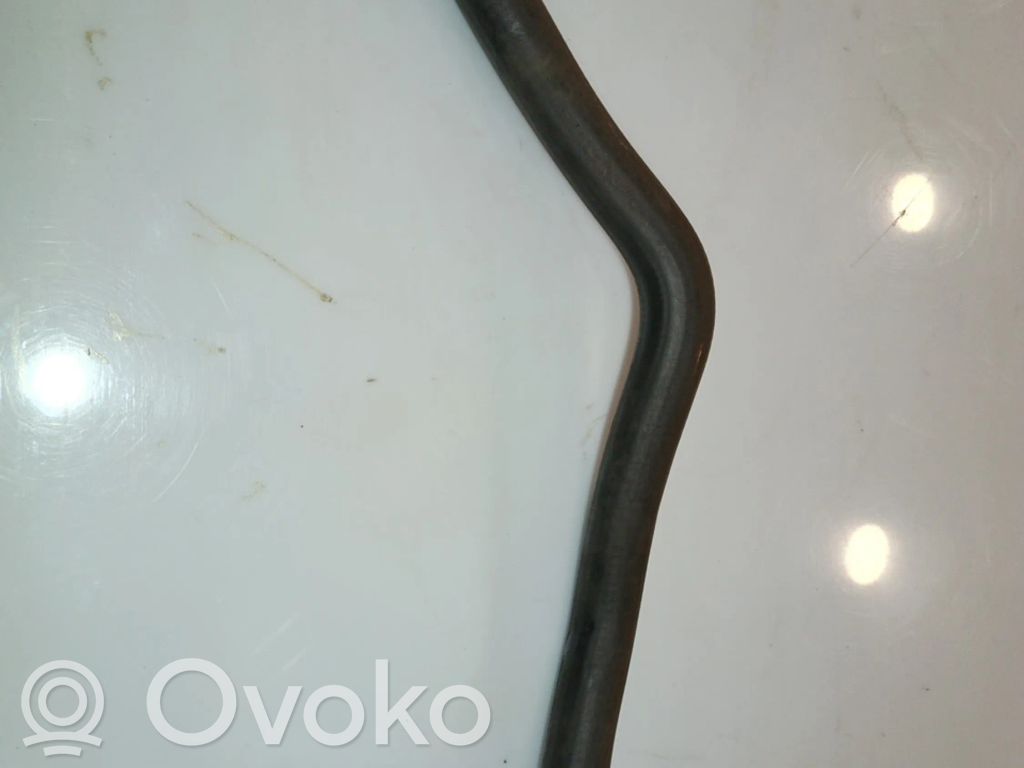 Coolant pipe/hose