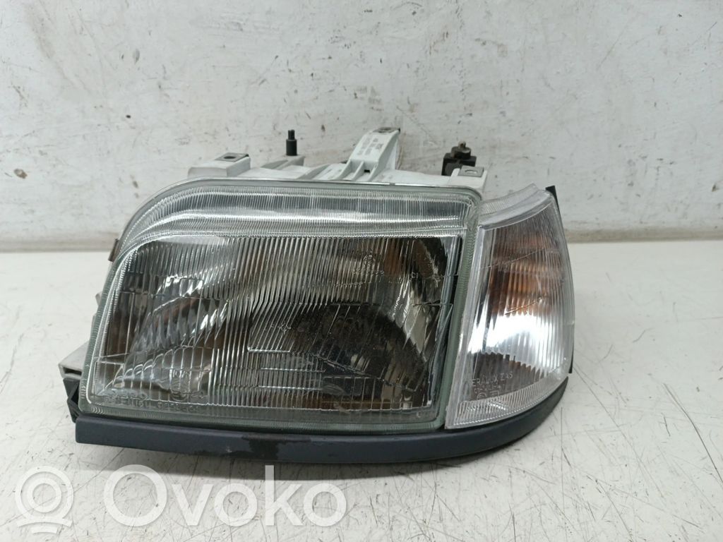 Renault Clio I Scheinwerfer 