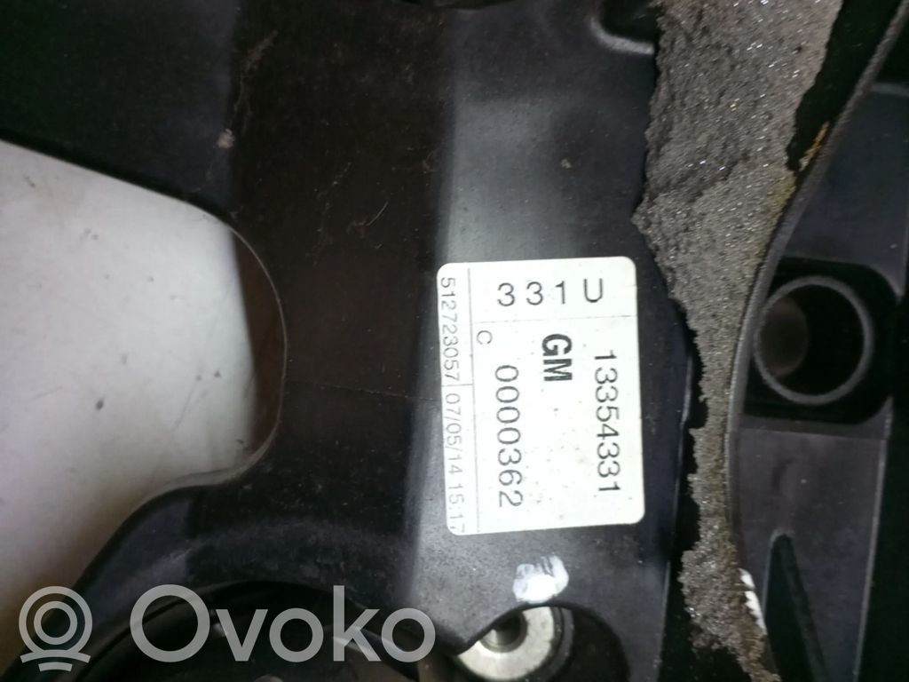 Opel Astra J Pedal assembly 