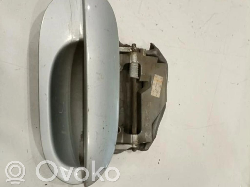 BMW 5 E39 Slēdzene (pie roktura) 