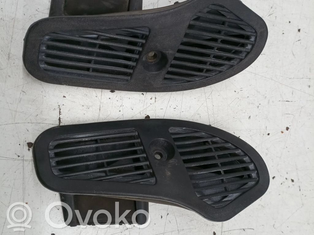 Renault Clio I Kojelauta 
