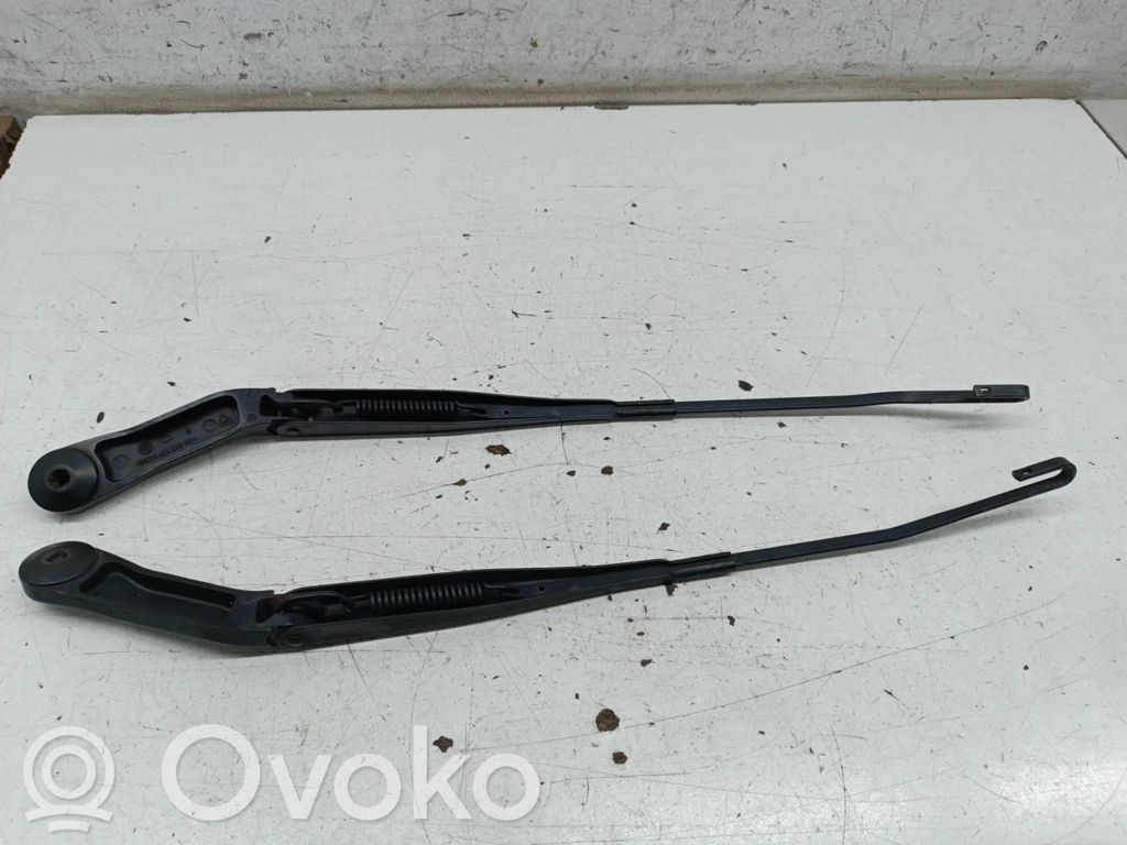 Front windscreen/windshield window   166315AXX,166314AXX