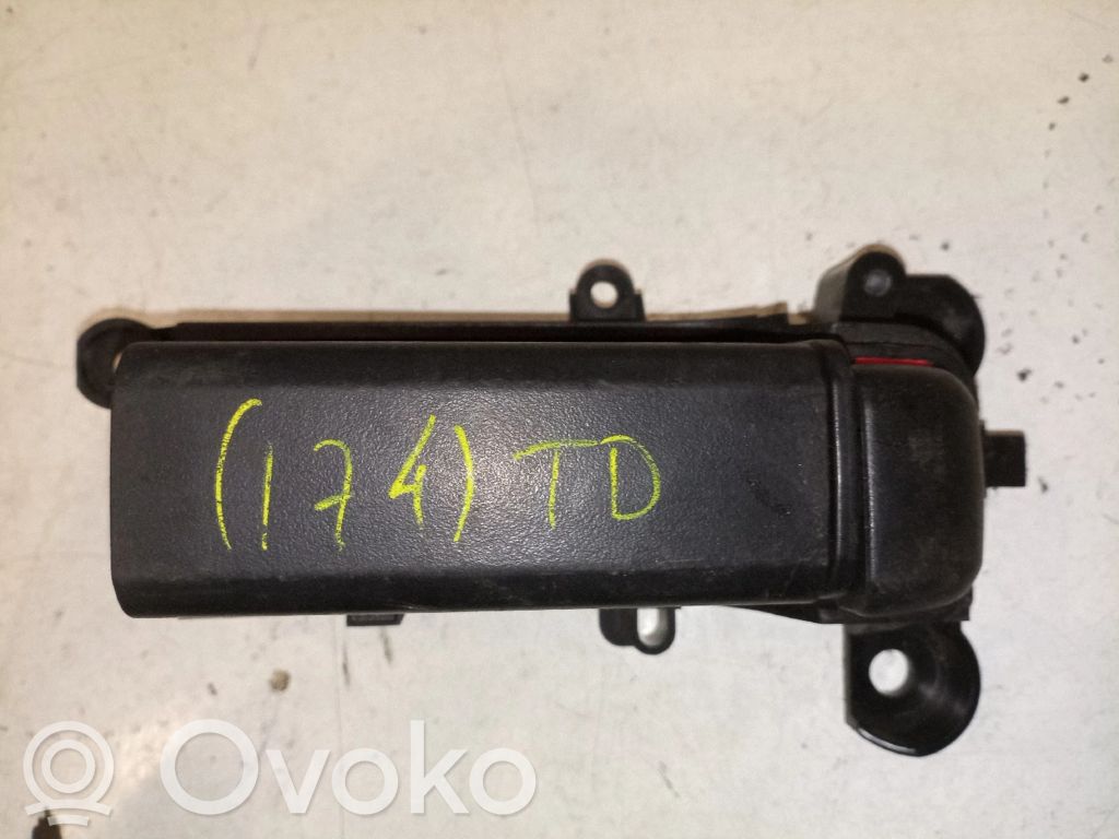 Mazda 5 Rear door lock 