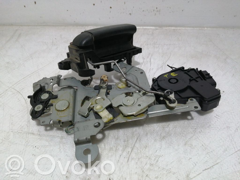 Rear door lock   R202218550