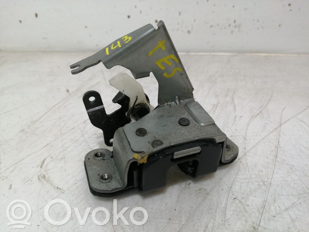 Rear door lock   R202218580