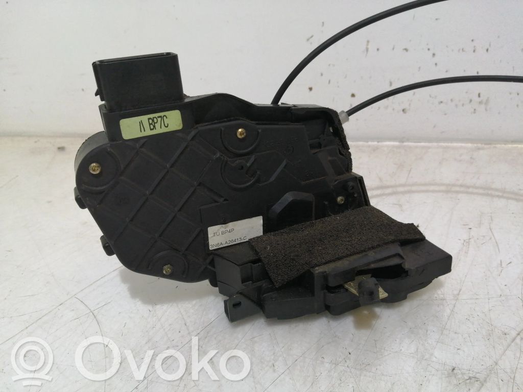 Rear door lock   R202218541