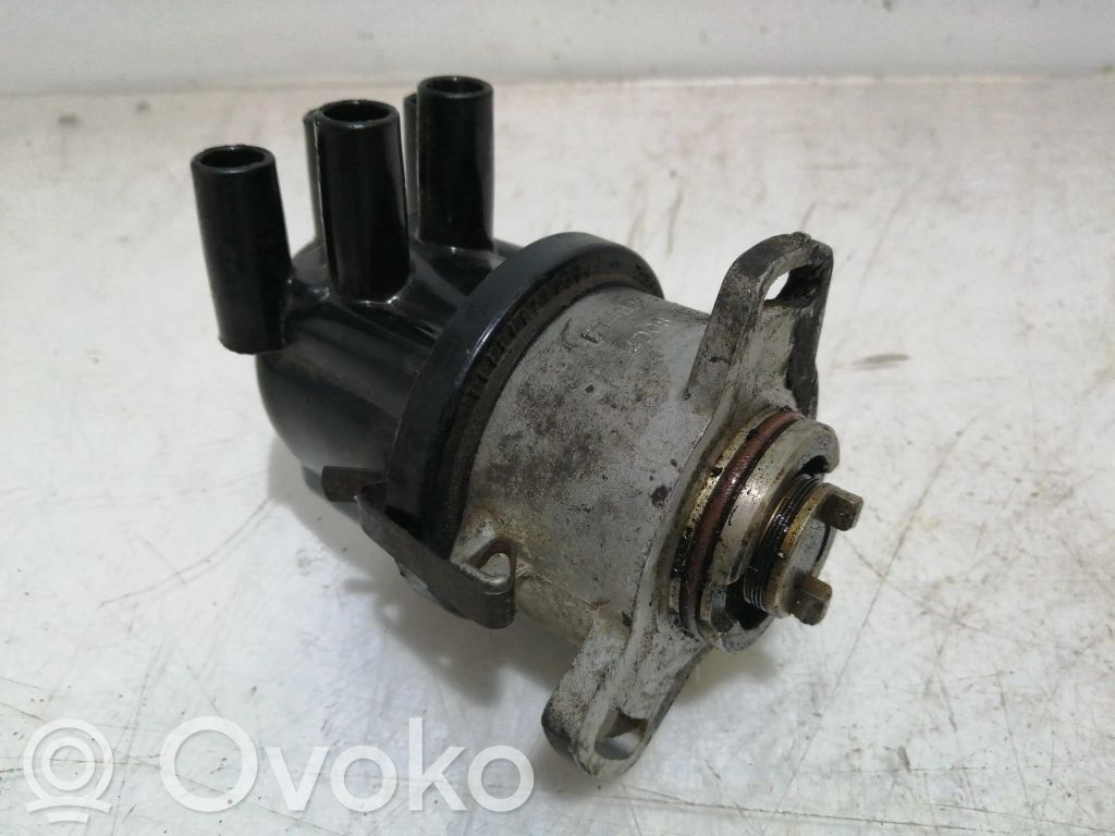Ignition distributor   DT402M,R202218088