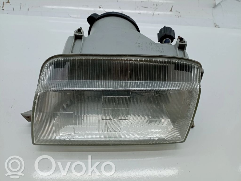Priekšējais lukturis   7700786605