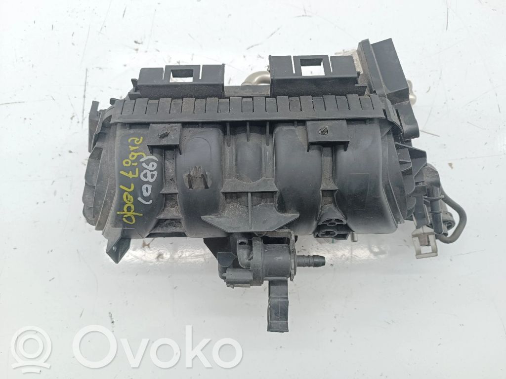 Opel Tigra B Kolektorius įsiurbimo 
