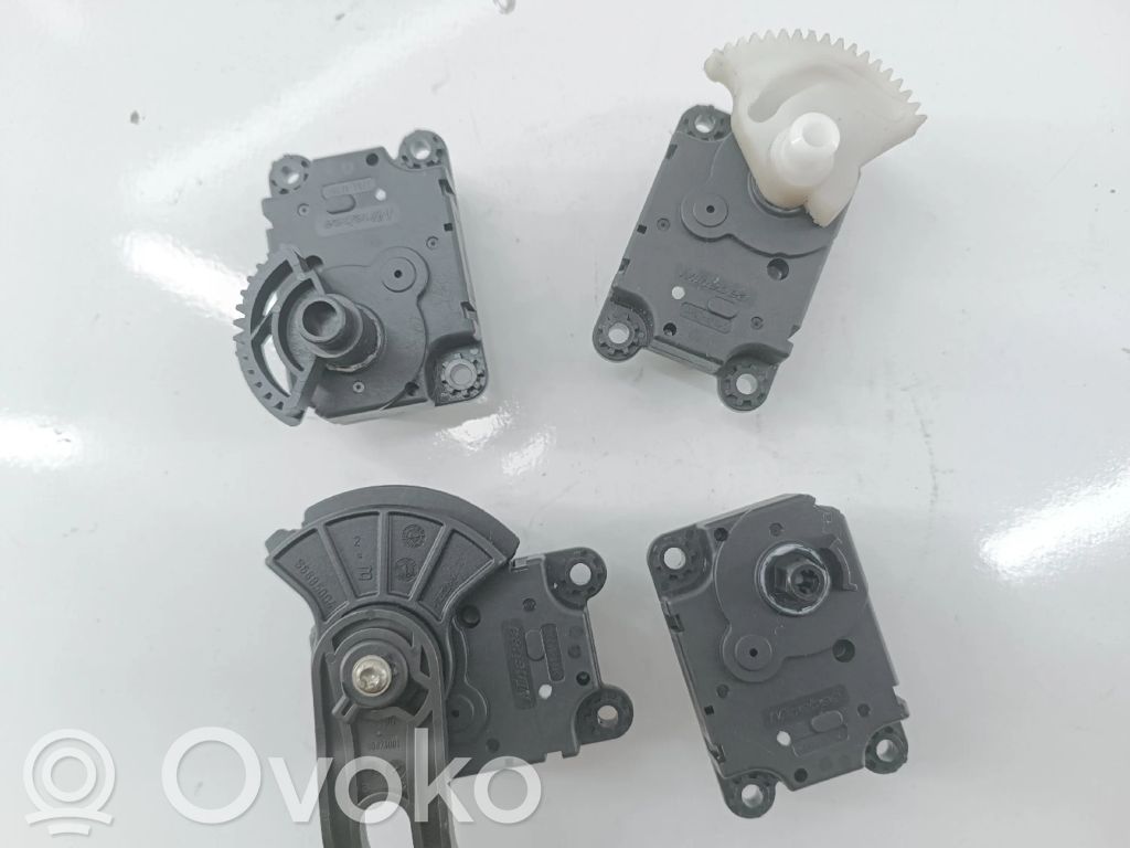 Mazā radiatora ventilators   Z5509001,2012115C