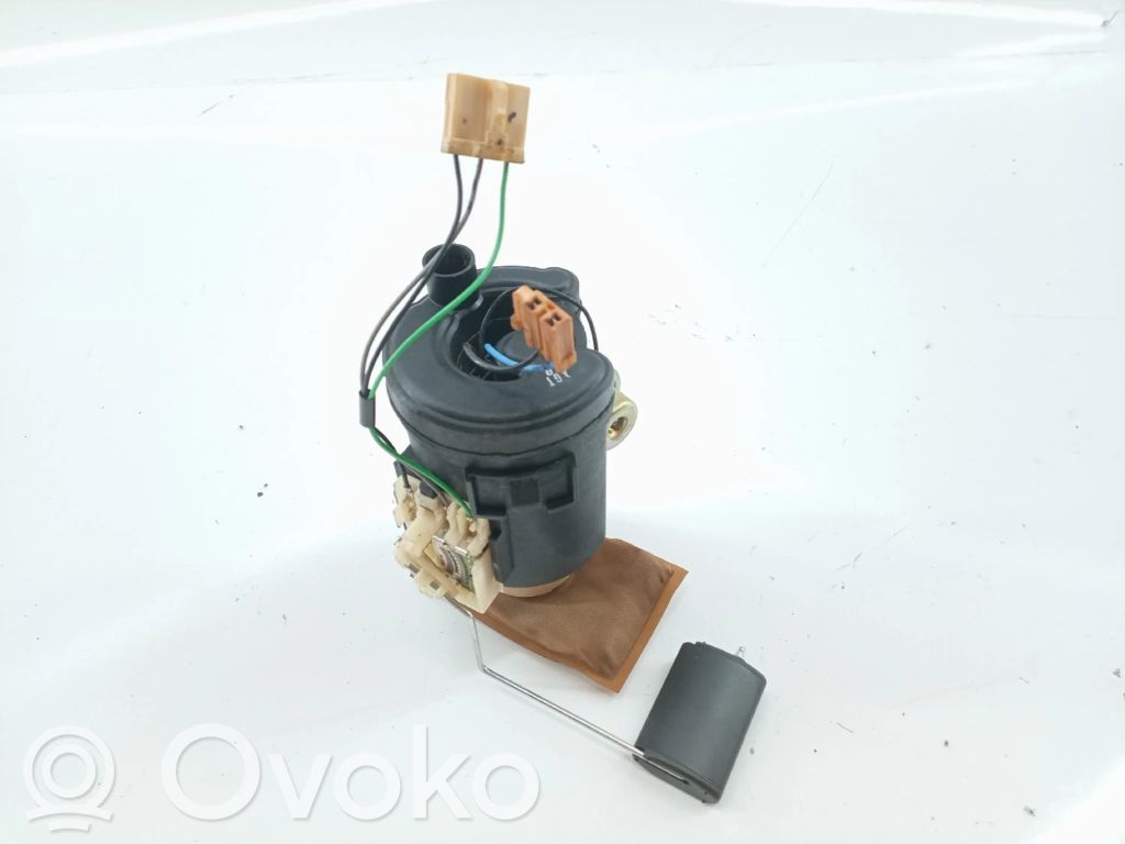 Polttoainesäiliön pumppu