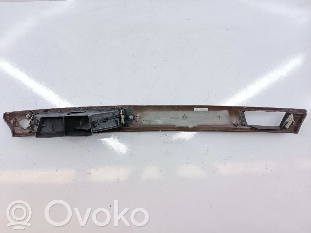 Panelė   7132851A6