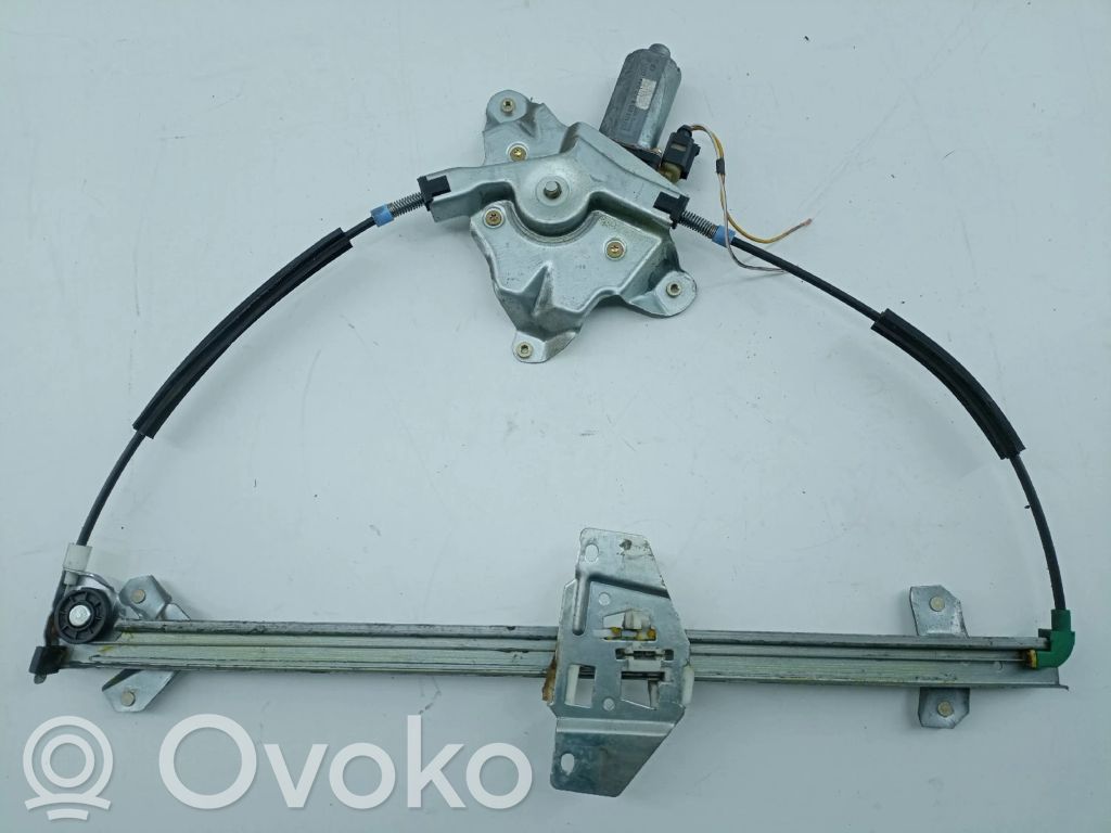 Motor del regulador de la ventanilla de la puerta delantera   0130821992