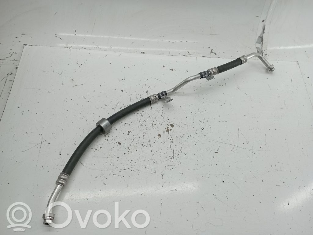 Ilmastointilaitteen putki (A/C)