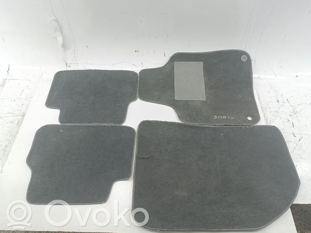 Peugeot 308 Kilimėlių komplektas 