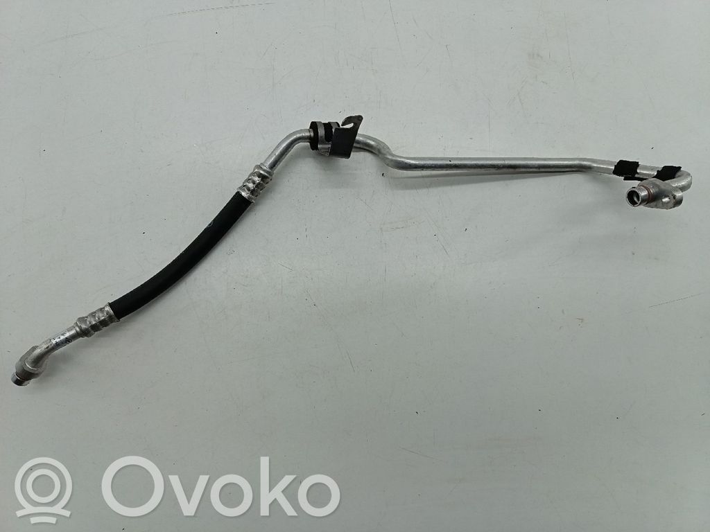 Ilmastointilaitteen putki (A/C)   924406739R