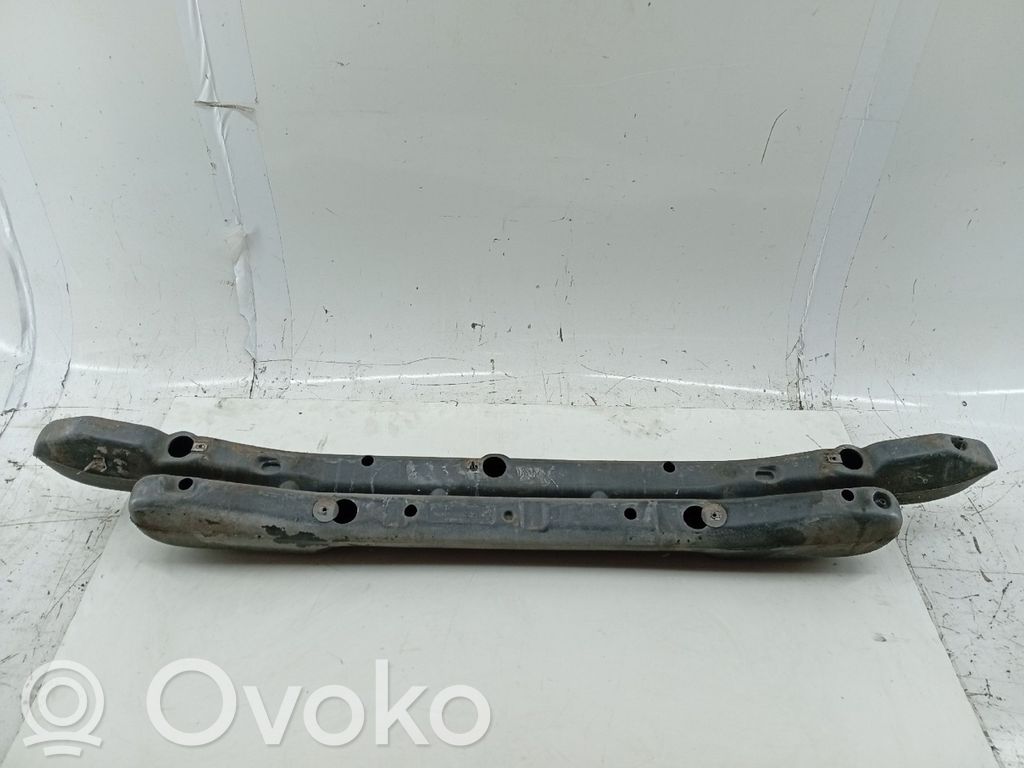 Peugeot 106 Travesaño de apoyo del amortiguador trasero 