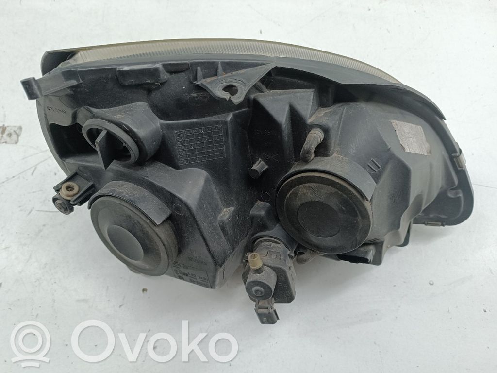Renault Clio II Scheinwerfer 