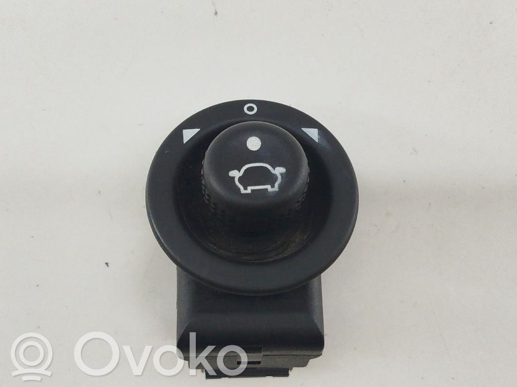 Speedometer (instrument cluster)   93BG17B676BA