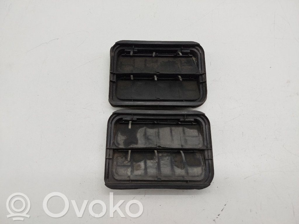 Mazā radiatora ventilators   7700838358
