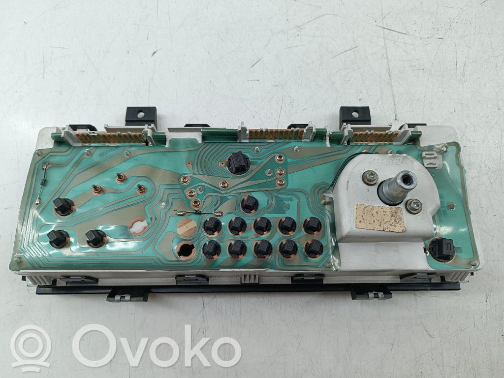 Renault Clio I Speedometer (instrument cluster) 