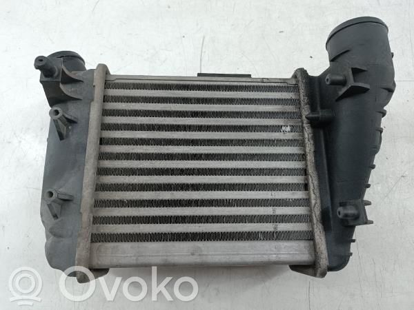 Radiador intercooler   8E0145806,DIREITO