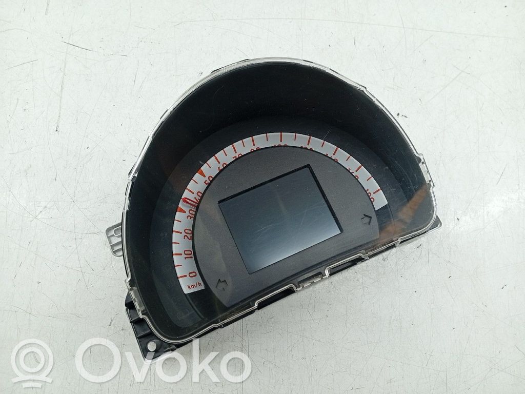 Smart ForTwo III C453 Speedometer (instrument cluster) 
