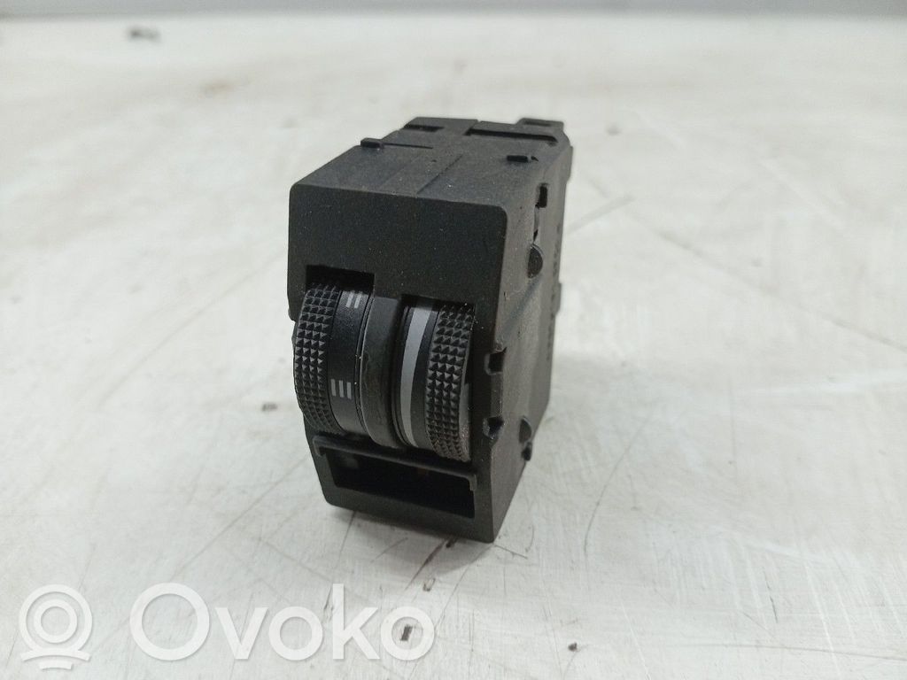 Geschwindigkeitsmesser Cockpit   8L0919094B
