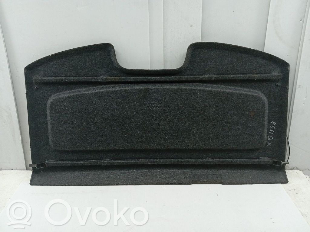 Parcel shelf