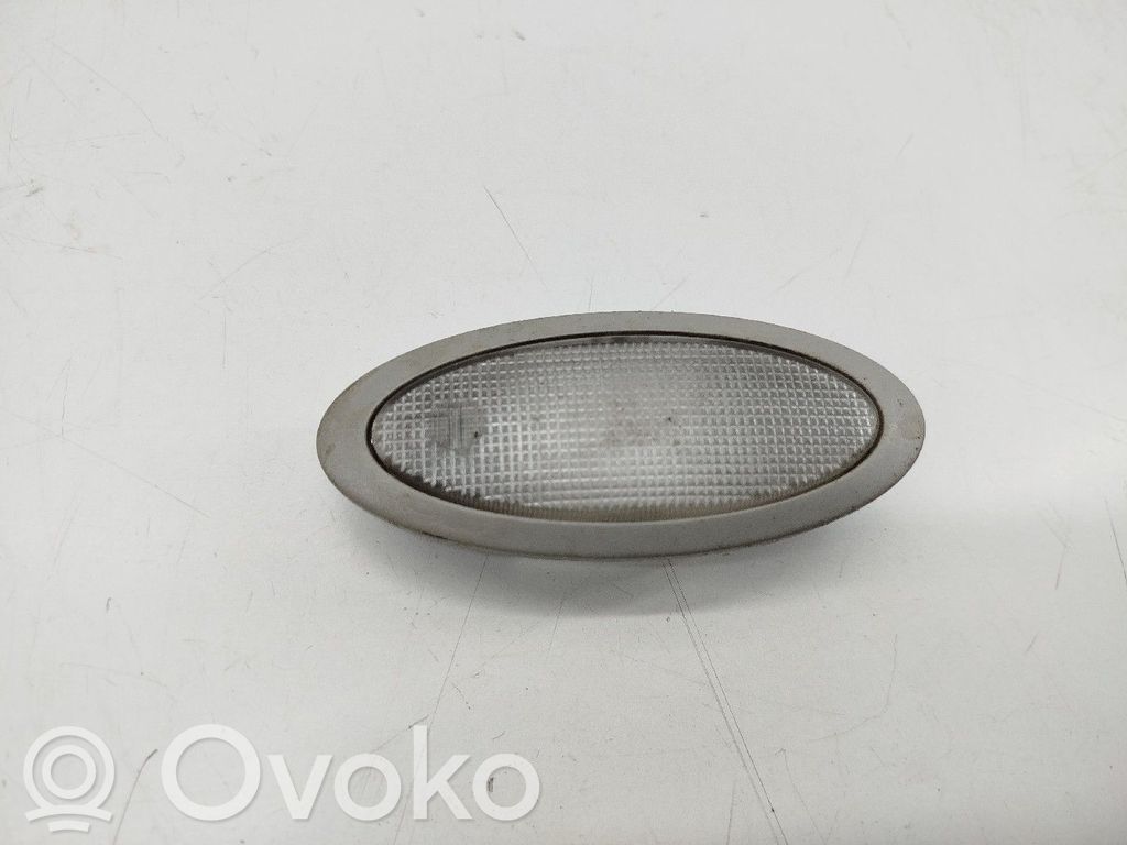 Kolmas/lisäjarruvalo   717680000