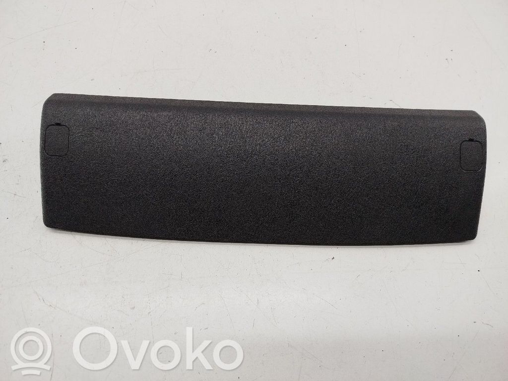 Nissan Primera Papildomas stop žibintas 