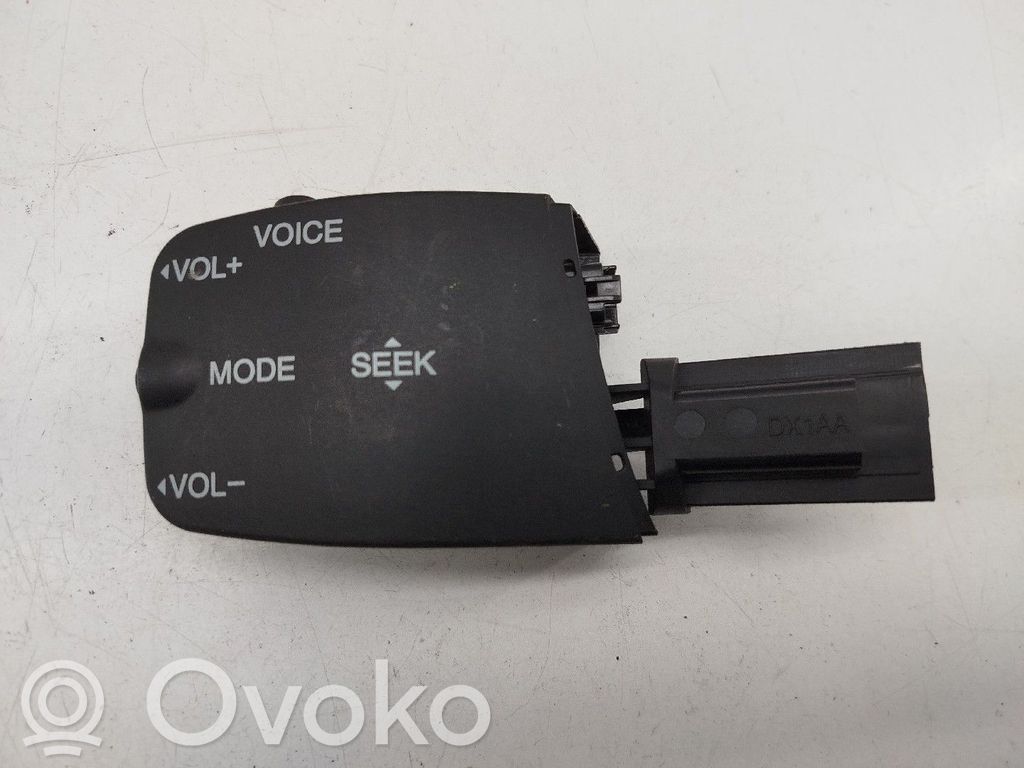 Ford Focus C-MAX Panel / Radioodtwarzacz CD/DVD/GPS 
