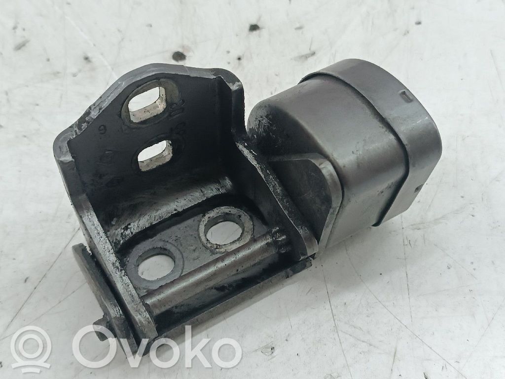 Front door upper hinge   338988,TRASEIRAESQUERDA